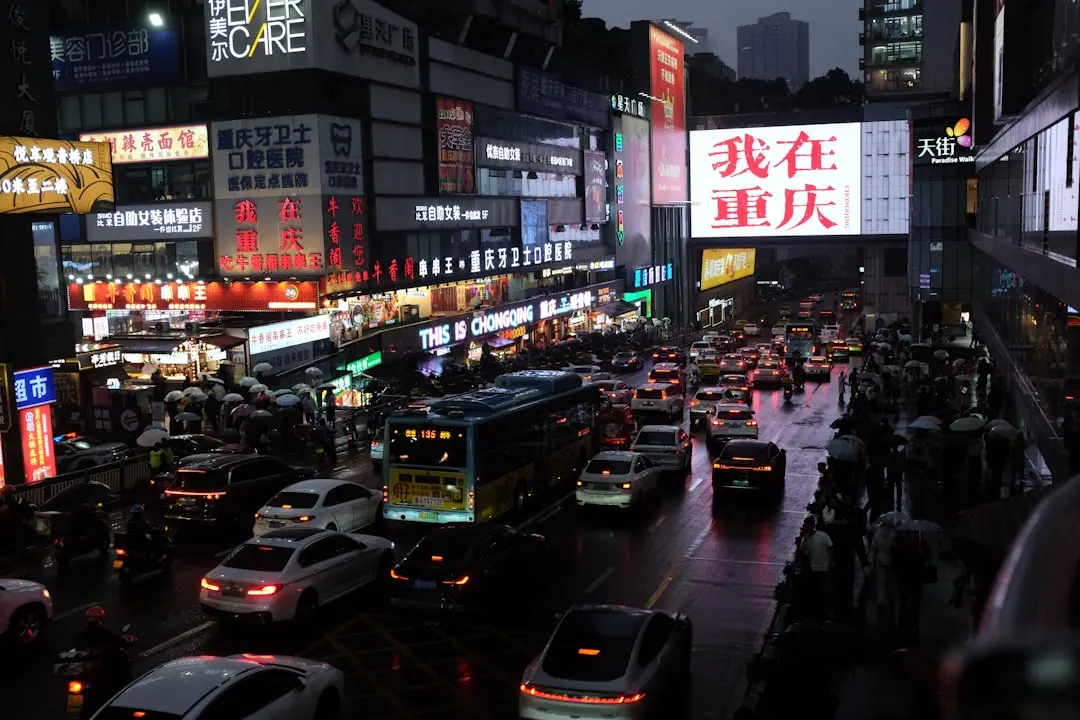 2025重庆企业品牌升级趋势：视觉形象重塑成竞争关键正文配图 2
